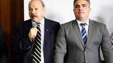Empresário de jogadores ofereceu dinheiro para sócio do Santos votar pelo impeachment de Peres