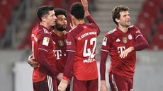 Cavadinha de Lewandowski, gol de letra e mais: veja os destaques da 16ª rodada da Bundesliga