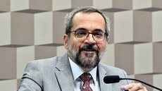 Weintraub extingue cotas para negros e indígenas na pós-graduação