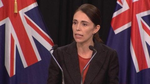 Governo da Nova Zelândia adia eleições em 4 semanas por causa da pandemia