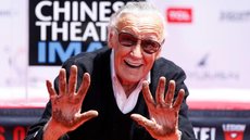 Stan Lee morre aos 95 anos, diz site