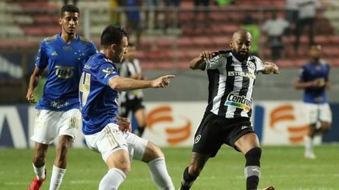 Análise: Botafogo se assusta com pressão em empate, mas leva pra casa ponto previsto