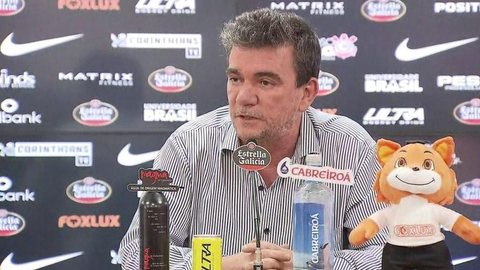 Justiça determina penhora da taça do Mundial de Clubes de 2012 do Corinthians