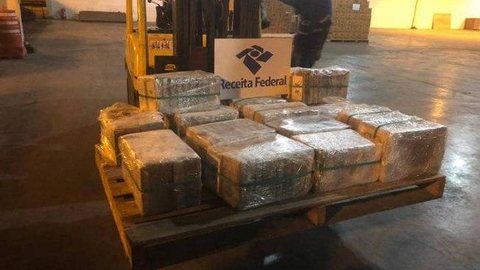 Receita Federal apreende 327 quilos de pasta base de cocaína no Porto do Rio