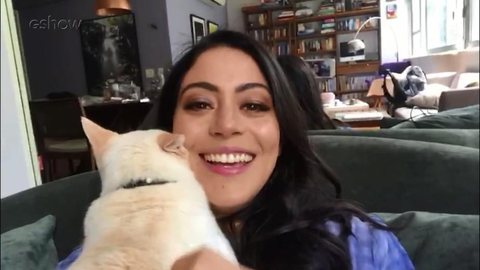 ‘Amor de Bicho’: No Dia Internacional do Gato, Carol Castro apresenta seus bichanos