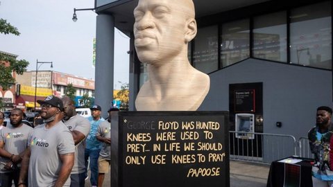 Grupo neonazista vandaliza estátua de George Floyd em Nova York