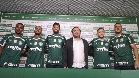Entenda por que o Palmeiras apresentou reforços com o mesmo número na camisa