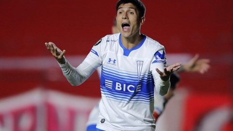 Palmeiras se aproxima de acerto com zagueiro chileno Valber Huerta, da Universidad Católica