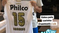 Andreas Pereira recebe camisa do Santos e agradece: “O manto sagrado chegou”