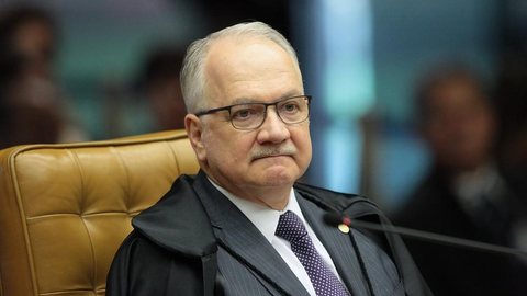 Fachin sobre decisão pró-Lula: ‘Não posso tratá-lo diferente de outros políticos.’