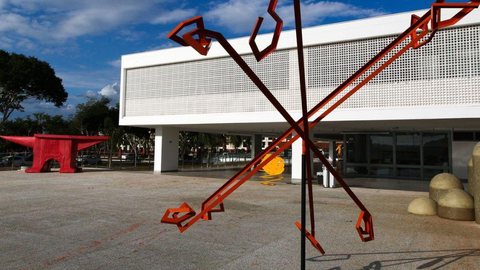 Museu de Arte de Brasília é reinaugurado