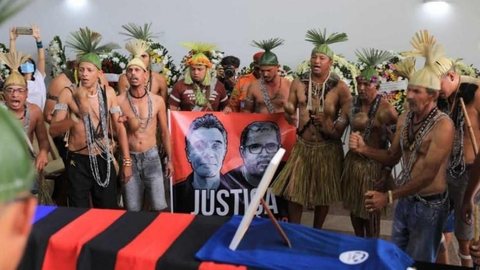 Imagem Povo Xukuru homenageia indigenista Bruno Pereira durante velório: “Hoje ele se torna um mártir”