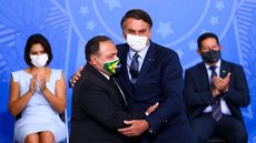 Eduardo Pazuello toma posse como ministro da Saúde