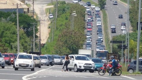 Volta às aulas: saiba como evitar congestionamentos em Sorocaba