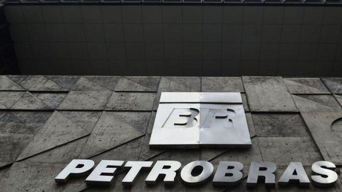 Petrobras pede desembolso de US$ 8 bilhões a bancos