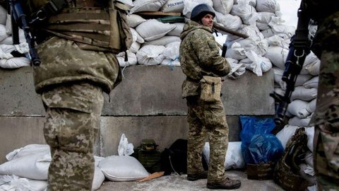 Rússia reivindica controle total da cidade ucraniana de Kherson