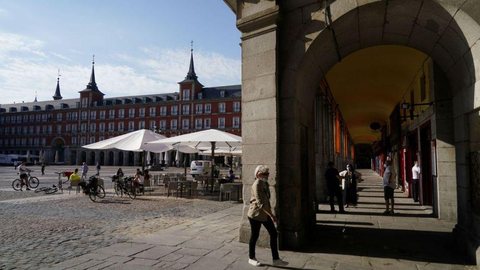 Espanha vai exigir teste de covid a viajantes de regiões de alto risco