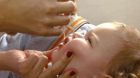 Veja relação de postos de SP que vacinam contra sarampo e pólio neste feriado