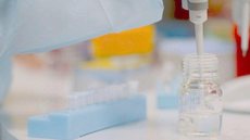 Uso de anticorpos monoclonais contra covid-19 anima cientistas nos EUA