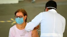 Estado de SP abre cadastro nesta quarta para profissionais da educação básica de 18 a 46 anos serem vacinados contra Covid-19