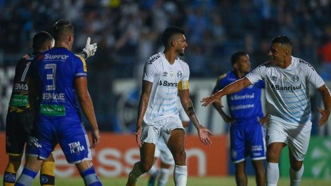 Grêmio mantém ponta do Gaúcho com vitória sobre Aimoré