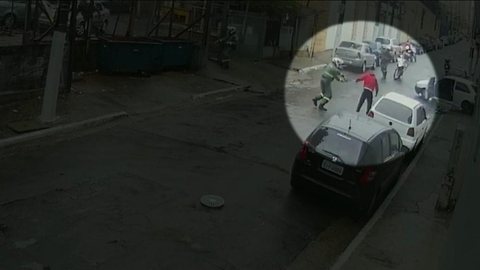 Vídeo mostra policial atirando em suspeito que já havia se rendido na Zona Sul de SP
