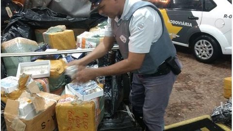 Polícia flagra homem transportando mercadorias sem nota fiscal em Andradina