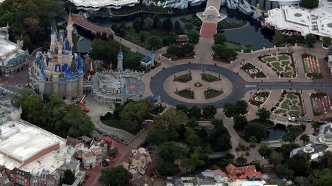 Disney mantém previsão de abertura de parques no próximo sábado