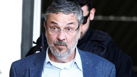 Palocci é condenado a 12 anos de reclusão pelos crimes de corrupção e lavagem de dinheiro na Lava Jato