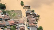 Governo deve enviar 90 médicos a regiões atingidas por chuvas na BA