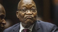 Ex-presidente da África do Sul é condenado à prisão