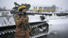 Forças ucranianas avançam a leste de Kiev e russos recuam