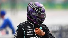 Hamilton nega “fúria” com equipe após chamado para os boxes na Turquia