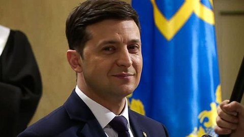 Presidente da Ucrânia é hospitalizado com covid-19