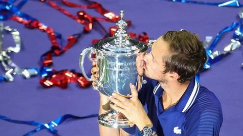 Medvedev é parabenizado por ex-campeões após título histórico no US Open