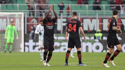 Milan vence a Salernitana e assume liderança provisória do Italiano