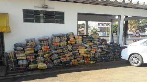 Polícia Rodoviária apreende quase duas toneladas de maconha em caminhão