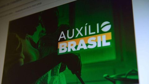 Caixa paga Auxílio Brasil a beneficiários com NIS final 8