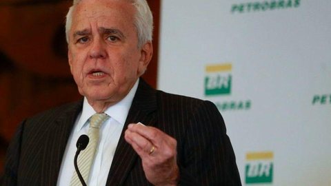 Demanda por gasolina já caiu entre 50% e 60%, diz presidente da Petrobras
