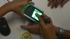 Justiça Eleitoral de SP suspende cancelamento de títulos sem biometria