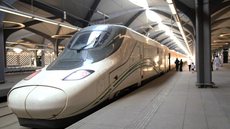 Arábia Saudita inaugura trem de alta velocidade entre Meca e Medina