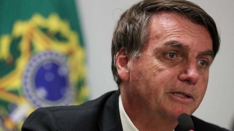 Bolsonaro critica medidas preventivas na pandemia: “É fácil impor ditadura”