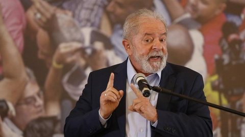 Justiça Federal de SP arquiva investigação contra Lula por tráfico de influência a favor da OAS