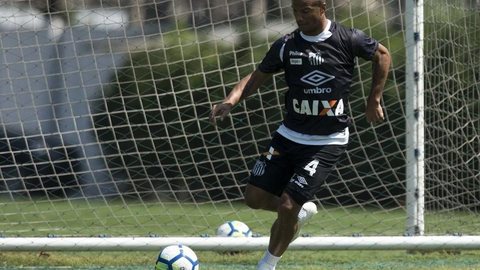 Carlos Sánchez é cortado de lista do Uruguai e fica no Santos para clássico contra o Corinthians