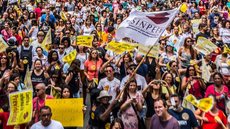 Professores protestam no Centro de São Paulo contra reforma da Previdência, diz PM