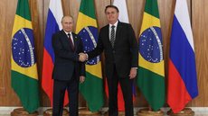 Bolsonaro conversa com Putin sobre cooperação