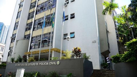 MP denuncia delegado e policial civil do Rio por obstrução da Justiça