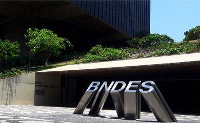 BNDES seleciona consórcio para preparar desestatização dos Correios