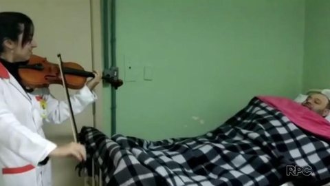 Homem acorda de coma ao ouvir violino