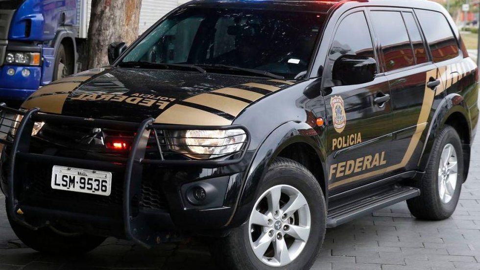 Polícia Federal faz operação contra fraudes nos Correios